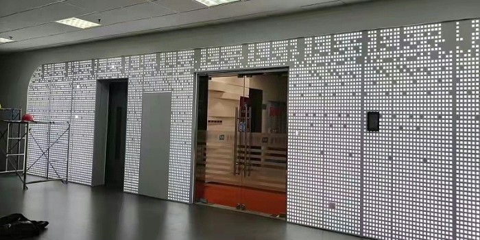 沖孔鋁單板定制多少錢一平米？鋁單板定制廠家在線報價