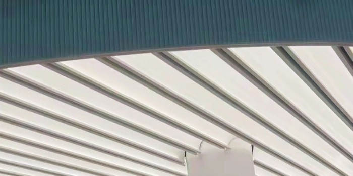 鋁單板到底有什么優勢？24年鋁單板定制廠家帶你了解