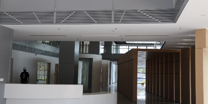 鋁單板必須就近購(gòu)買？鋁單板定制廠家告訴你：不